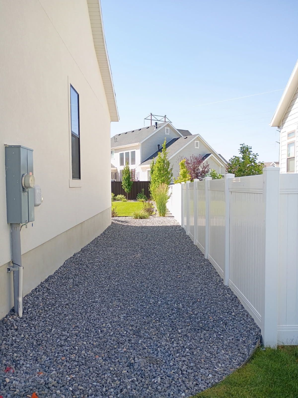 Gallery photos for Transform Your Space with Stylish Vinyl Fencing: Image #1