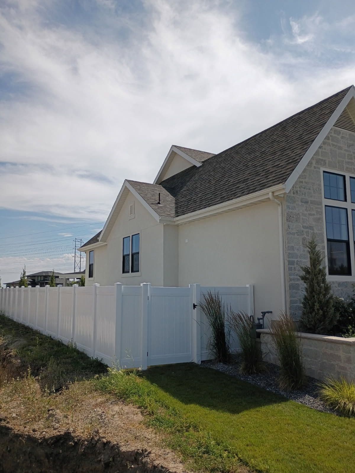 Transformative Vinyl Fence Installation Success